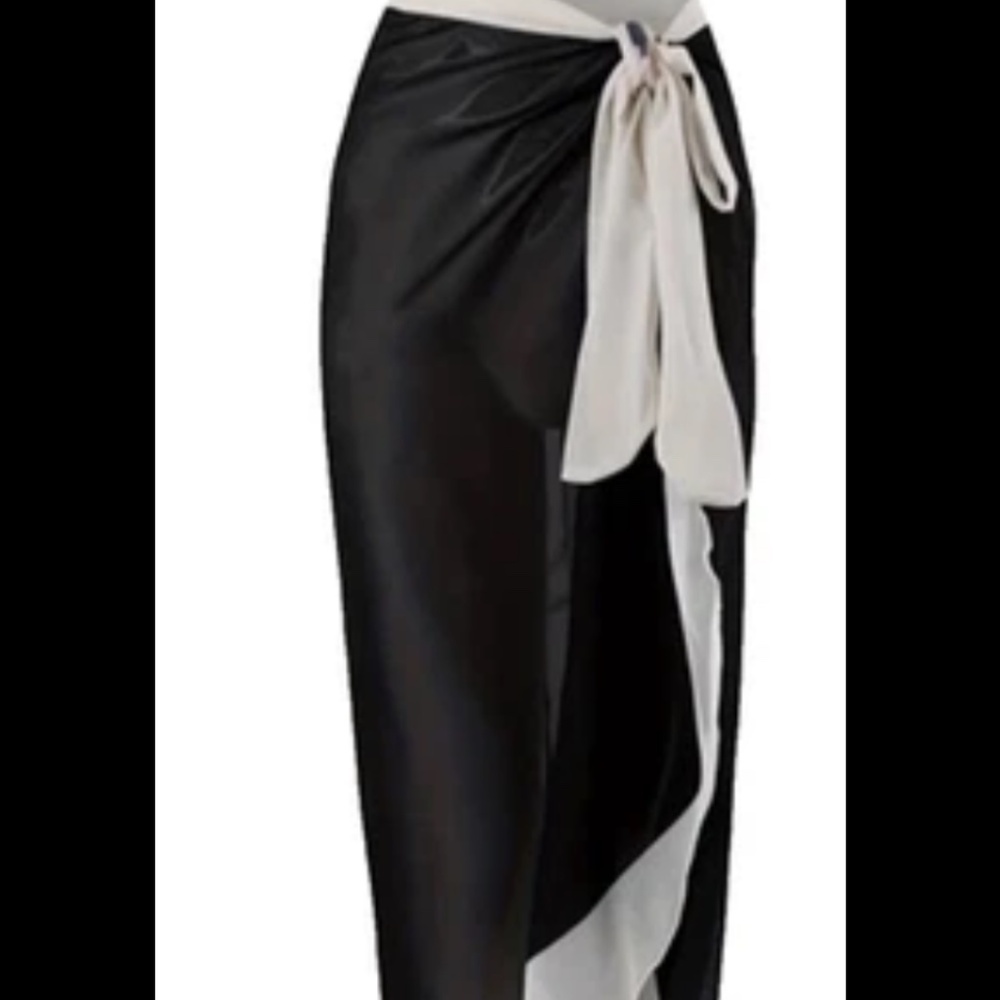 Black Sarong with Crreamy White Trim